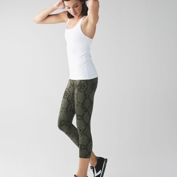 Lululemon snakeskin Wunder Under Crop  - Picture 2 of 9